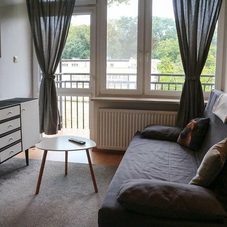 Old Town Garden Apartment Netflix Varsovia Exterior foto
